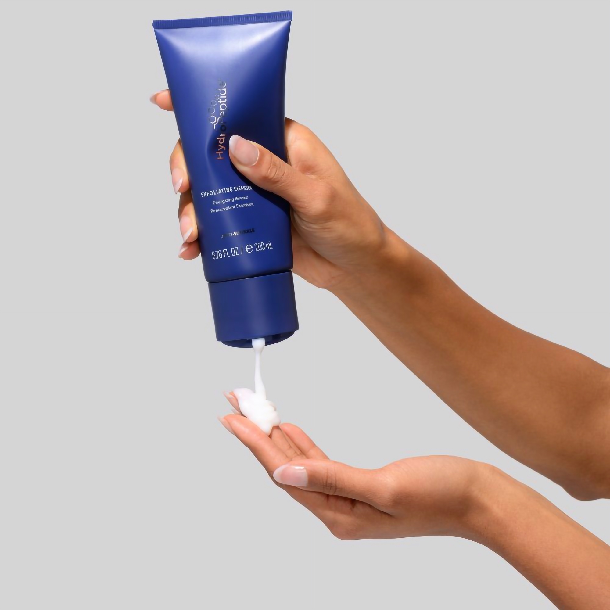Очищуючий відлущуючий засіб HydroPeptide Exfoliating Cleanser 200 мл, фото 5