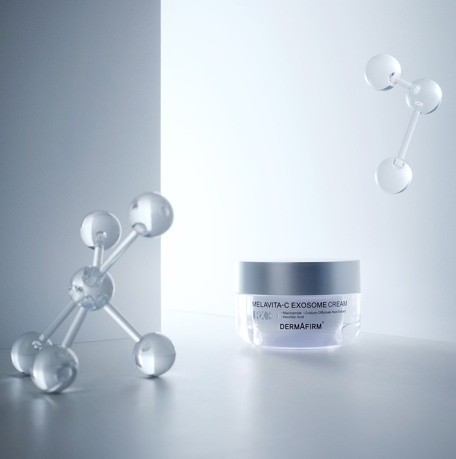 Освітлюючий крем DERMAFIRM Melavita-C Exosome Cream, 50 мл, фото 2
